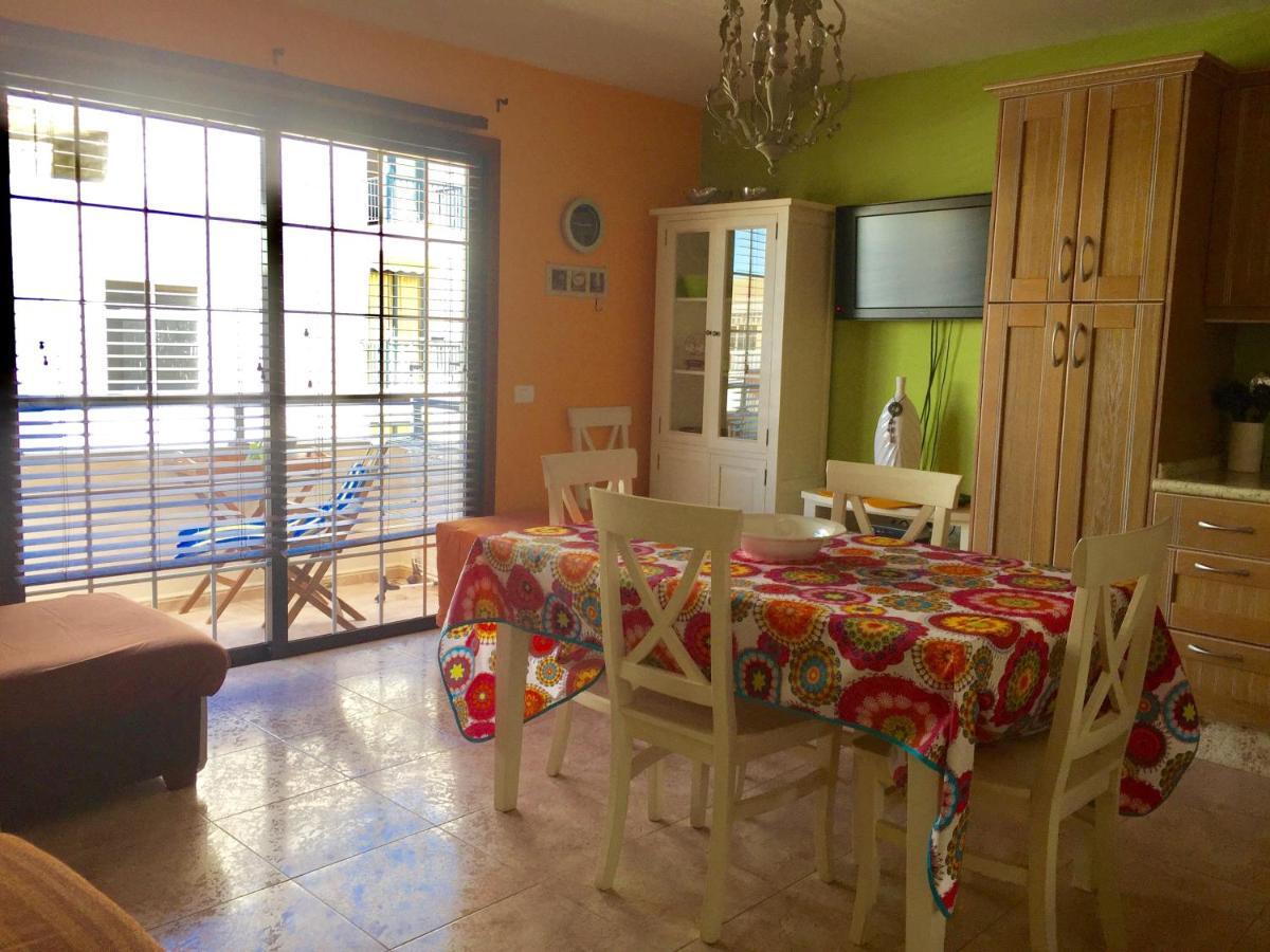 Rombos Residencial Lejlighed Puerto De Naos Eksteriør billede
